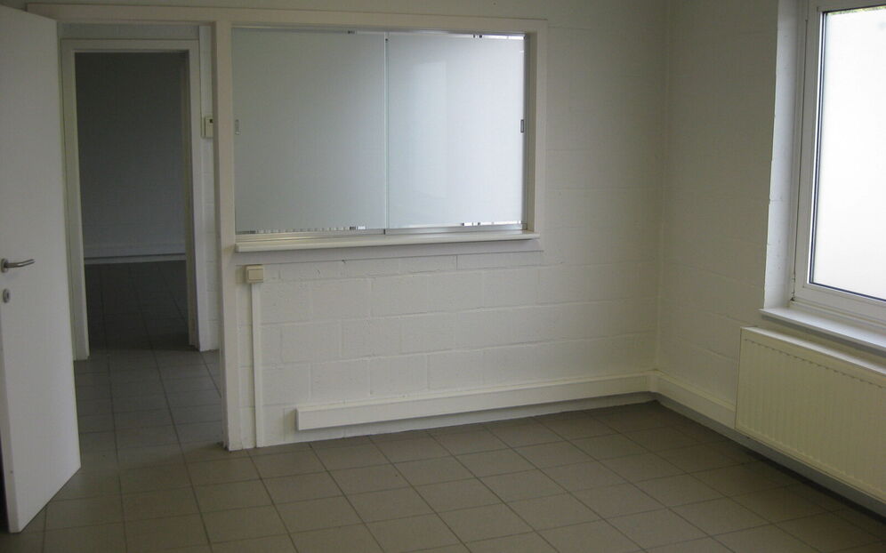 Offices & warehouse for rent in Houthalen-Helchteren
