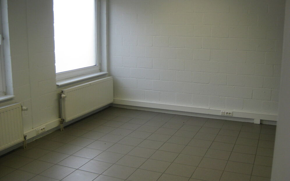 Offices & warehouse for rent in Houthalen-Helchteren